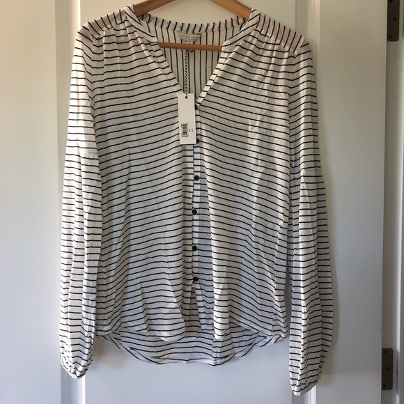 Lucky Brand Striped Button Front Puff Sleeve Top - Picture 2 of 8